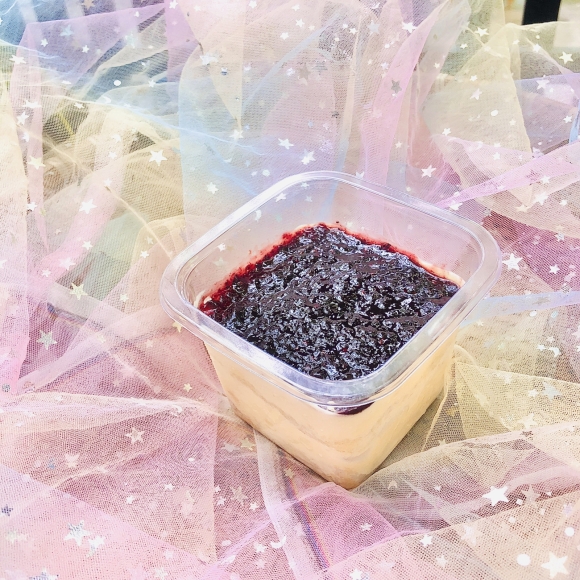 Bánh Tiramisu vị Dâu Tằm