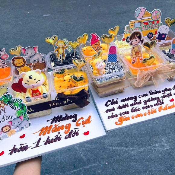 2 Set 18 hộp bé gái